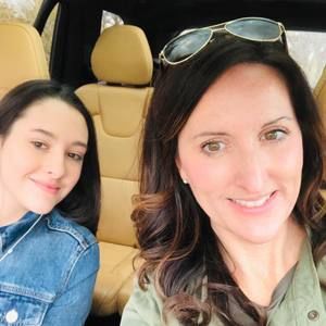 Meet your Posher, Holly